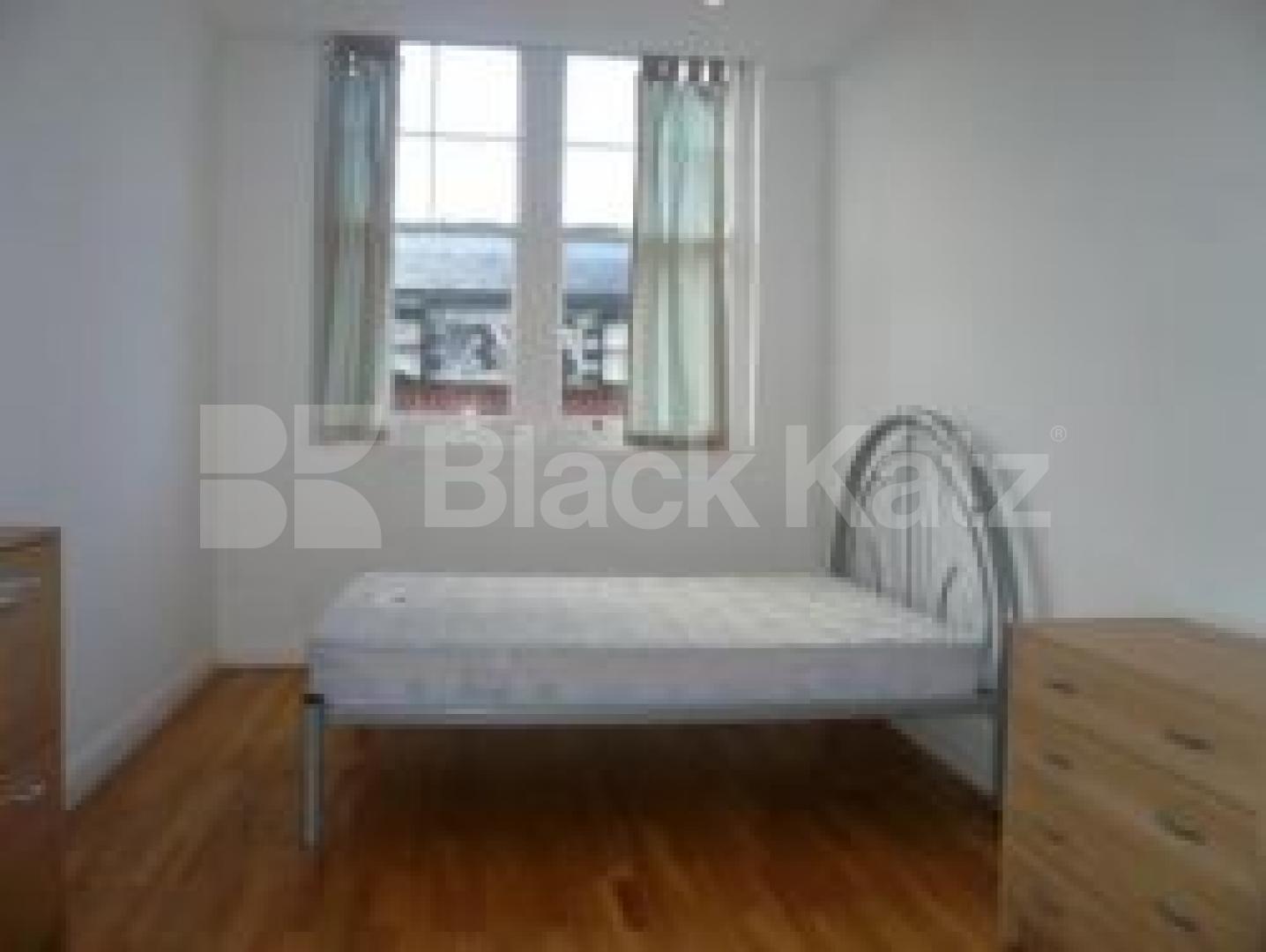 			1 Bedroom, 1 bath, 1 reception Flat			 High Road, ARNOS GROVE